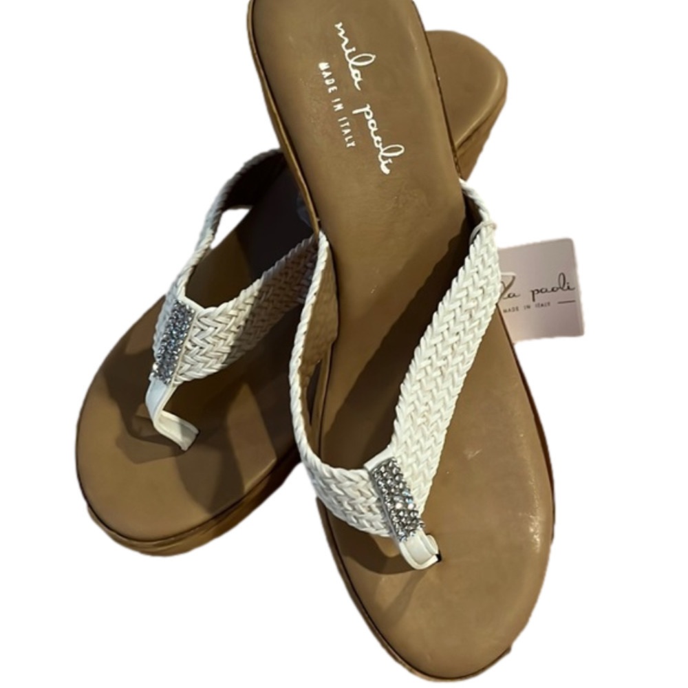 Mika Paoli made in Italy size 9 brand new sandals